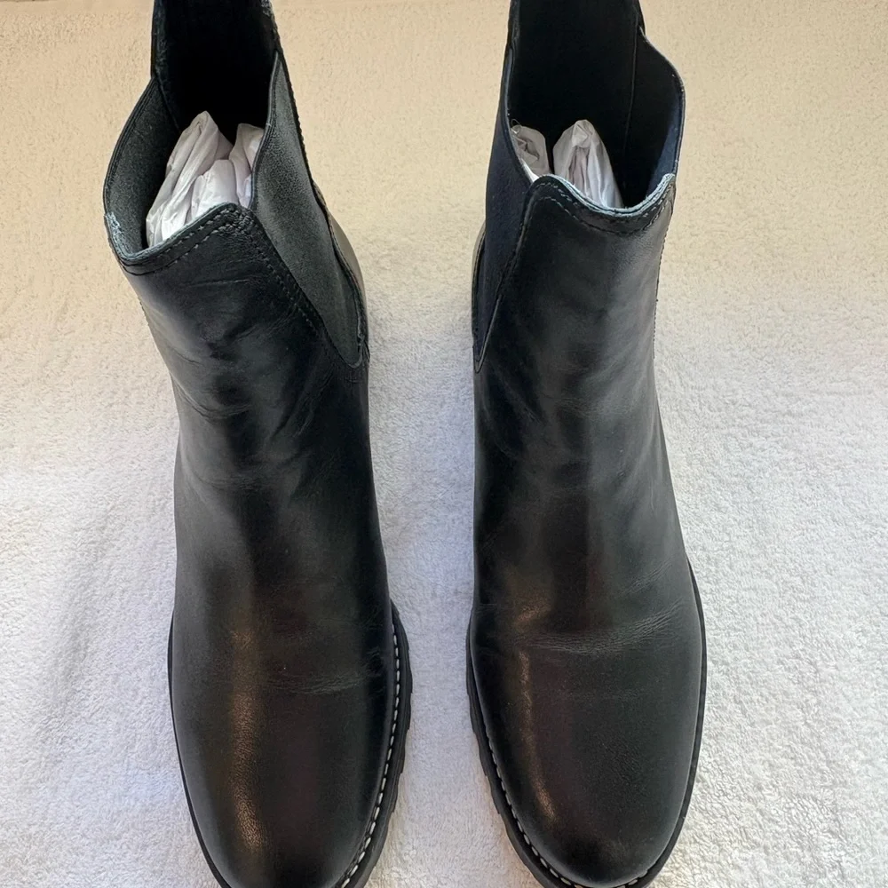 Soludos Black Greenpoint Chelsea Boot Size 10 with Box - Picture 6 of 13